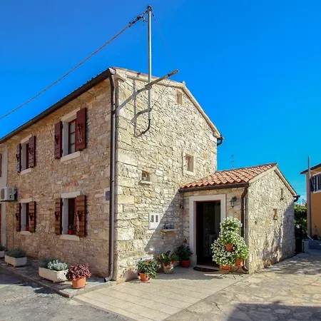 Ariana A4 Dağ evi Novigrad Istria