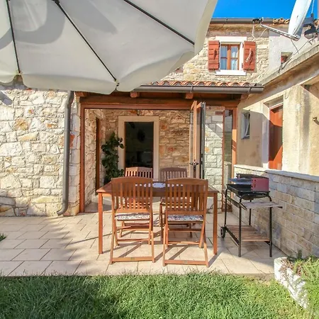 Ariana A4 Dağ evi Novigrad Istria