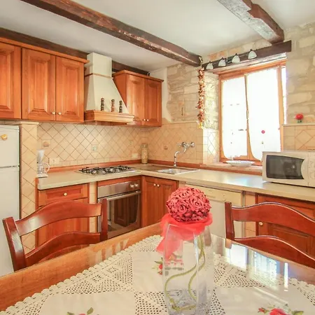 Dağ evi Ariana A4 Novigrad Istria